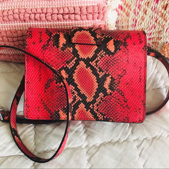 Valentino Shoulder Bag NEW - Picture 10 of 10